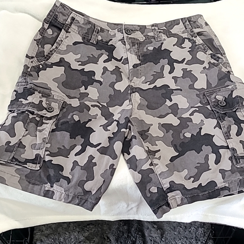 NWOT Sonoma Camo Cargo Shorts
